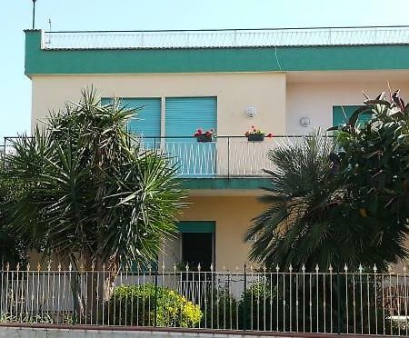 Le Terrazze Villa Карини Екстериор снимка